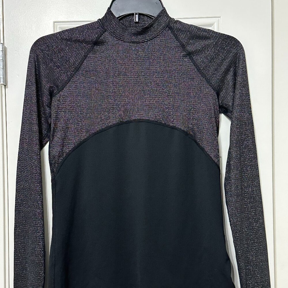 Nike Dri-Fit Ladies Size M Black Metallic Long Sleeved Workout Top